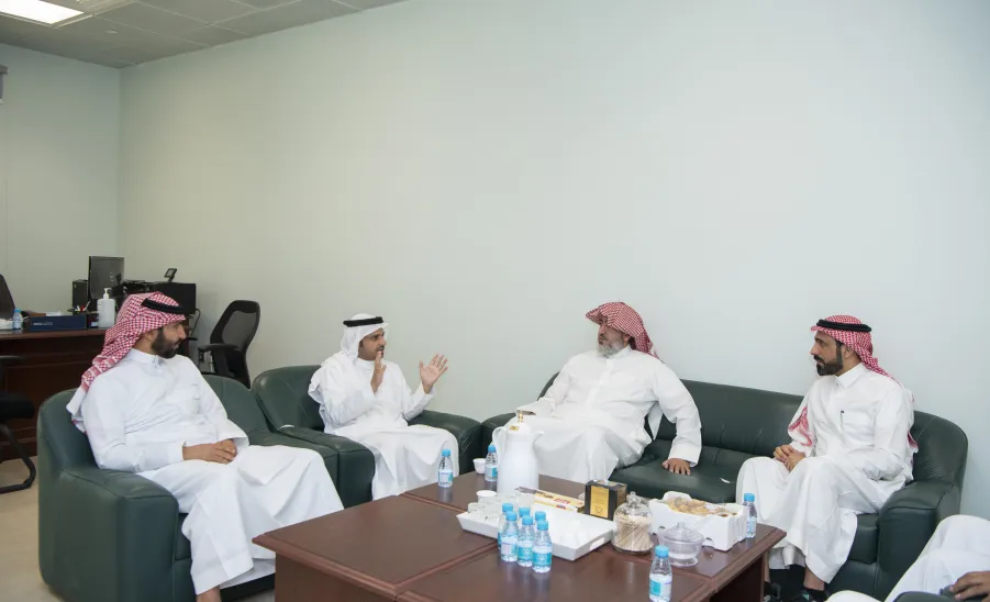 MU VICE-RECTOR VISITS THE GENERAL ADMINISTRATION OF PERFORMANCE AND COMPLIANCE
 - وكيل الجامعة للتنمية والاستثمار يزور الإدارة العامة للأداء والامتثال