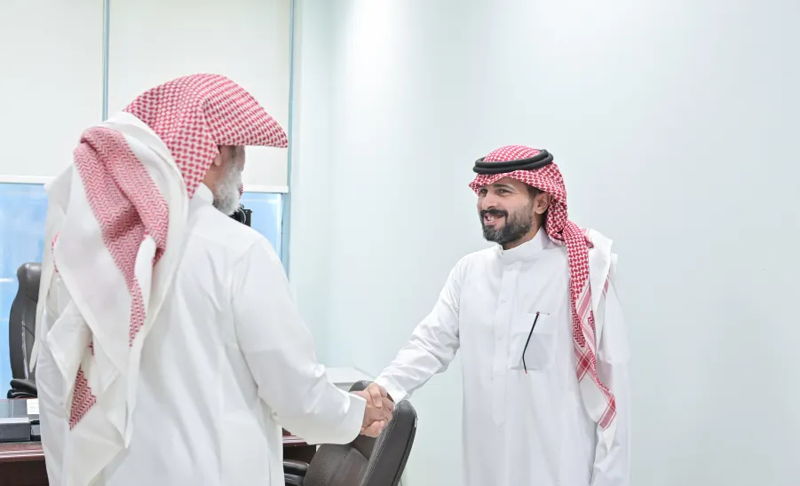 MU VICE-RECTOR VISITS THE GENERAL ADMINISTRATION OF HUMAN RESOURCES
 -  جامعة المجمعة