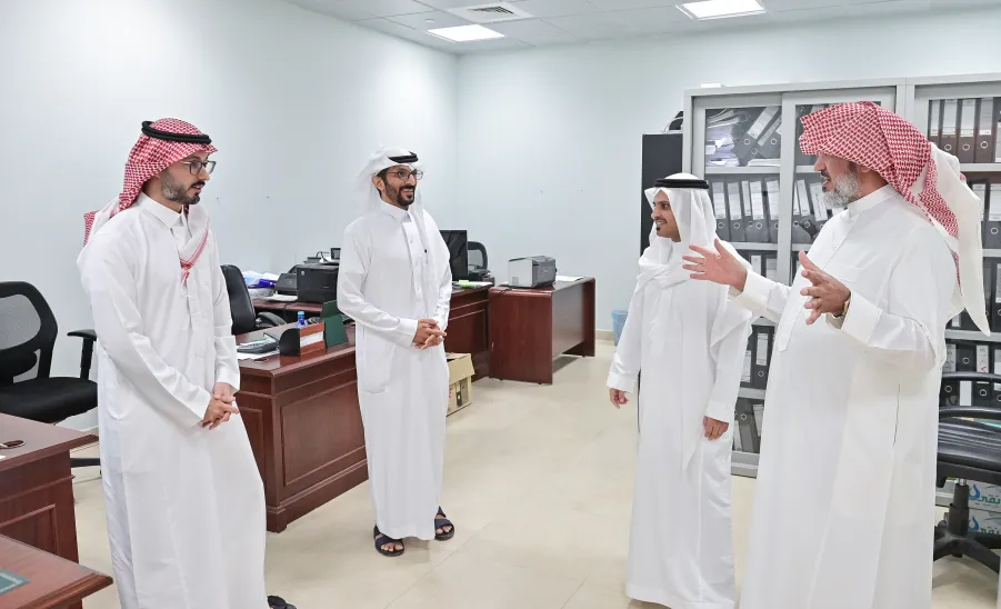 MU VICE-RECTOR VISITS THE GENERAL ADMINISTRATION OF HUMAN RESOURCES
 -  جامعة المجمعة
