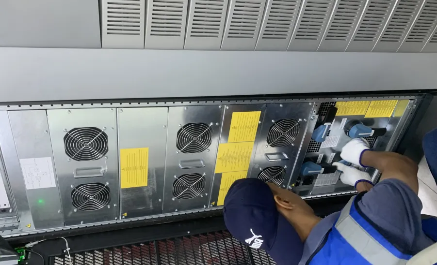 Updating energy saving devices in the Data Center of the Deanship of Information Technology and E-Learning -  اجهزة الطاقة
