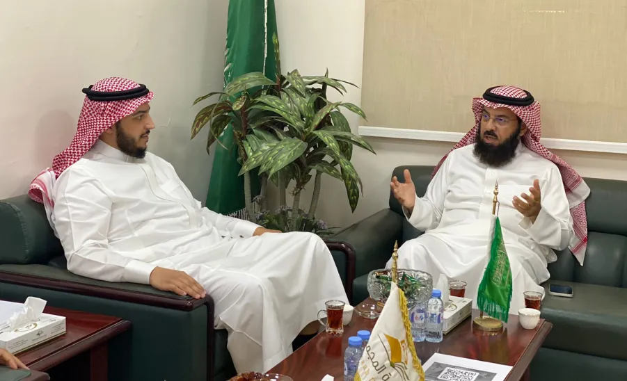 The Documents and Archives Center visits the College Sharia and Law -  .