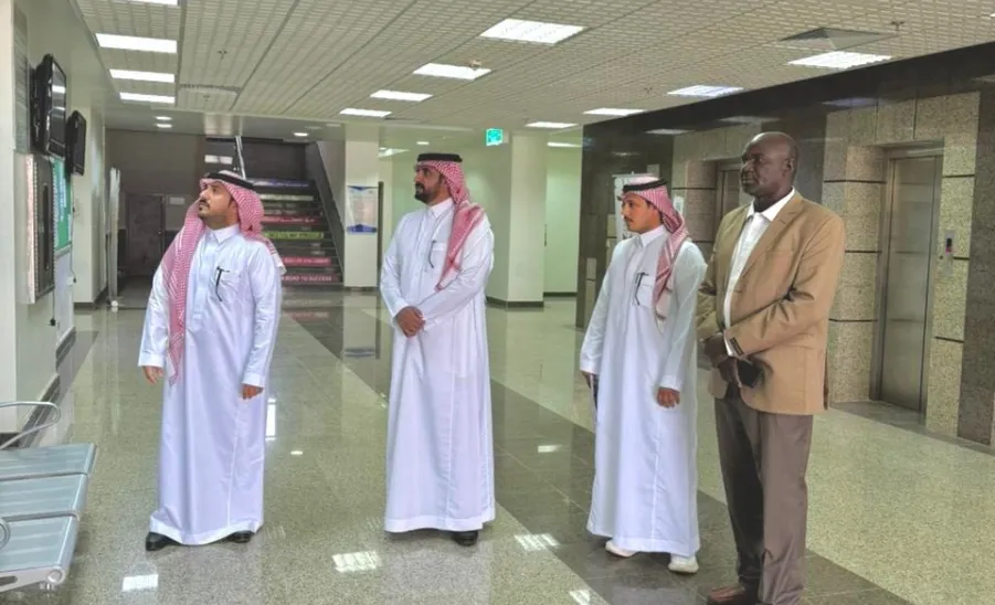 الرئيس التنفيذي للكلية التطبيقية يقوم بجولة تفقدية بفرع الكلية برماح - زيارة رماح