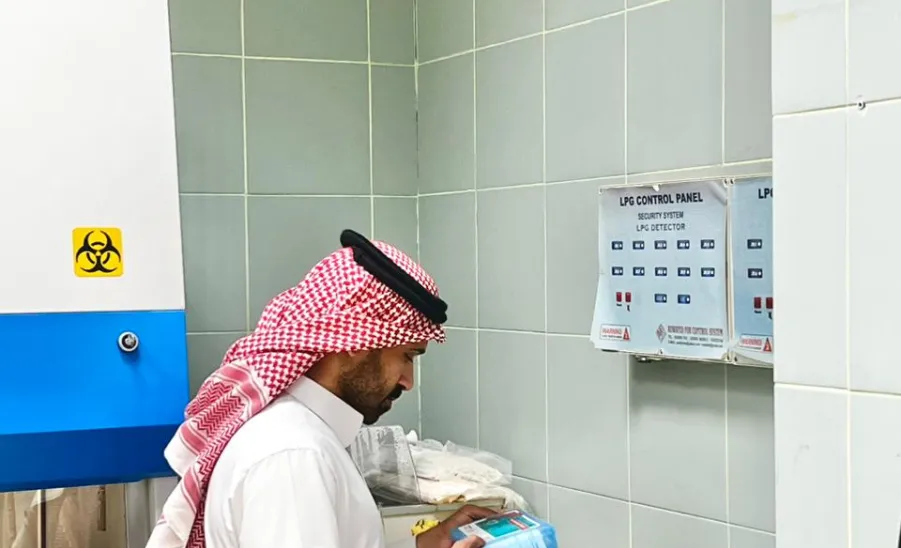 Field tours conducted by the Administration to inspect safety standards  - الإدارة تُنفذ جولات ميدانية لمتابعة اشتراطات السلامة و الصحة المهنية و البيئة بمقرات الجامعة