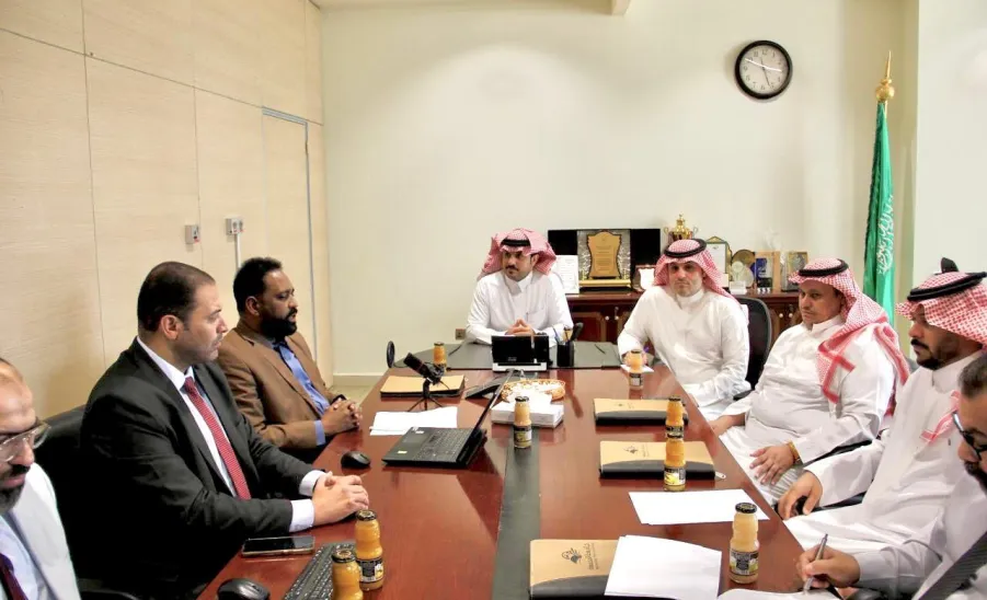 The College conducts the regular meeting for the Academic Affairs, Programs and Plans 
 -  اجتماع 