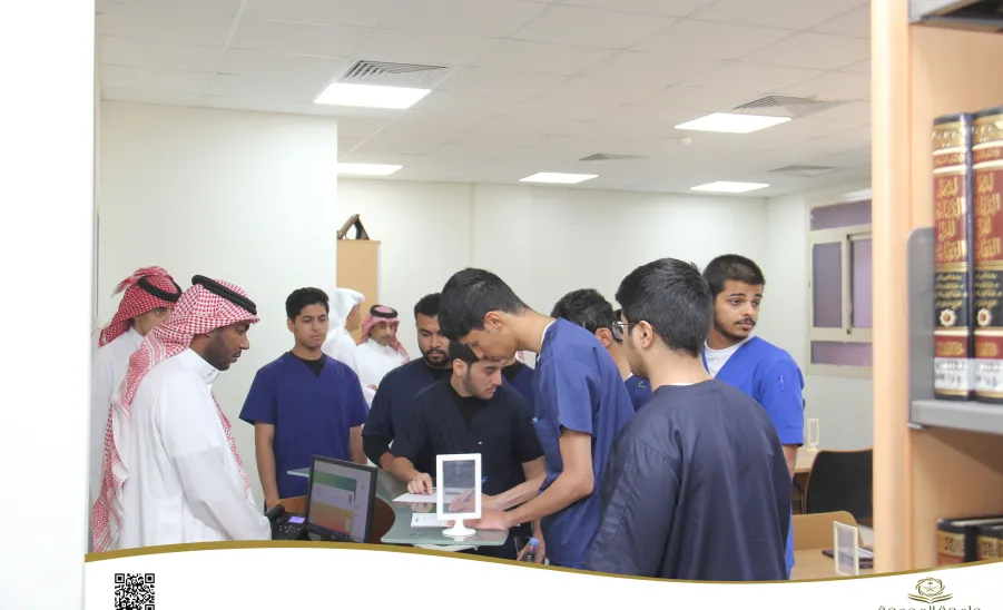 The Student Activities Unit conducts a tour to the library  - وحدة الأنشطة الطلابية بكلية التمريض تنظم زيارة تعريفية للمكتبة