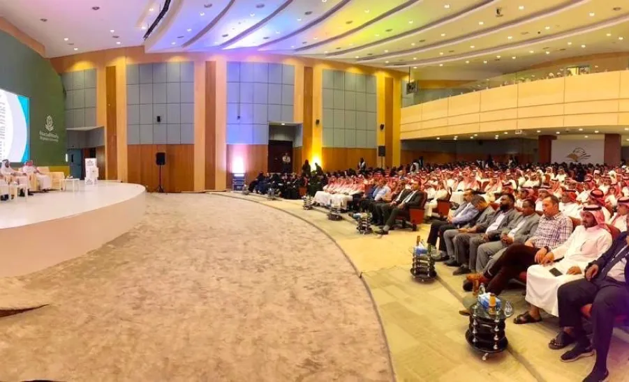 The Vice-Rector patronizes a meeting for new students  -  خبر لقاء تعريفي المجمعة