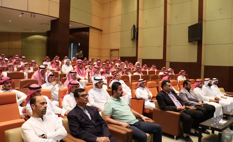 Applied College holds a meeting for new students in Zufli branch  - القاء التعريفي بالزلفي 