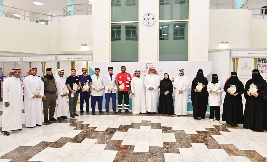Safety Department participates in the traffic safety exhibition  -  الإدارة تُشارك بمعرض السلامة المرورية تحت شعار "لسلامتك كُن ملتزماً"