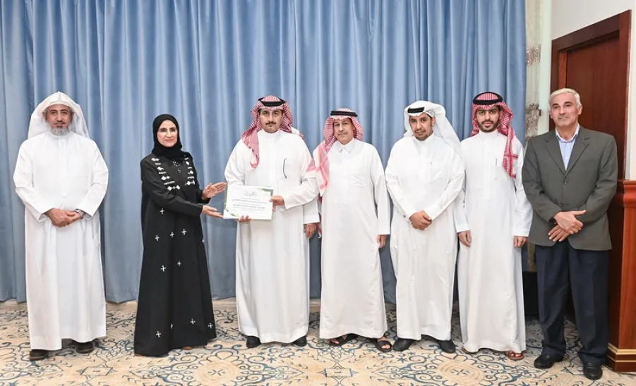 الجامعة تتسلم شهادات الآيزو من سمو الأميرة نوف بنت عبدالرحمن آل سعود بعد تحقيقها أربع شهادات في الجودة والتميز ( الآيزو ) - تسليم الشهادة 