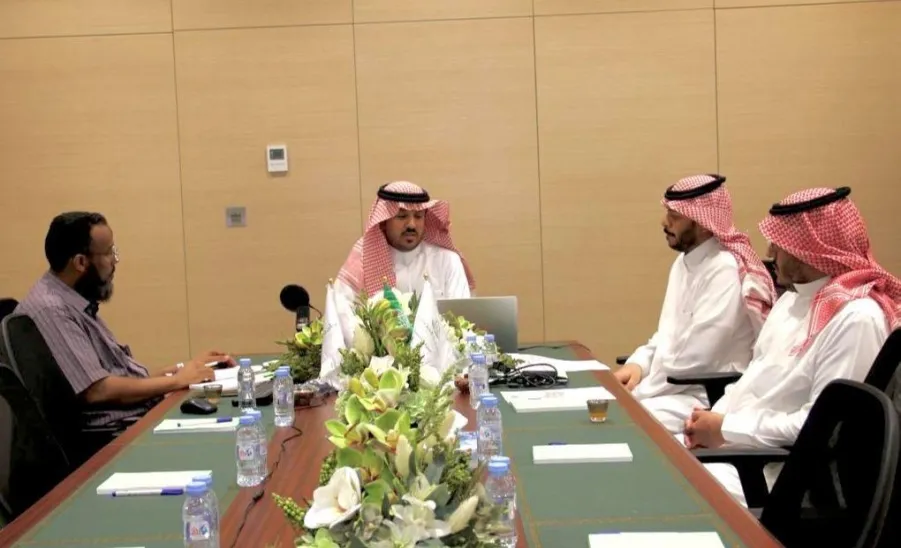 The CEO of the Applied College conducts a meeting the the Student Affairs Unit - اجتماع 