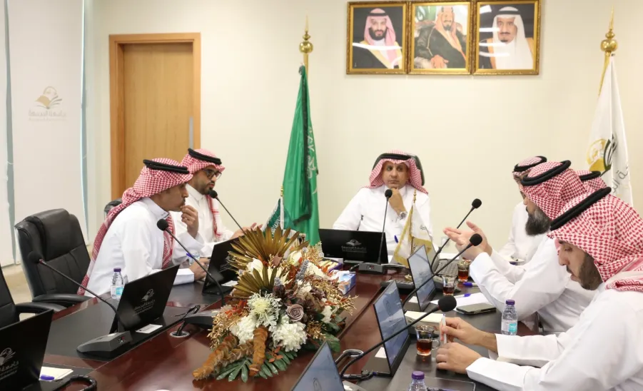 عميد شؤون الطلاب يزور الإدارة العامة للشؤون الإدارية والمالية - زياره