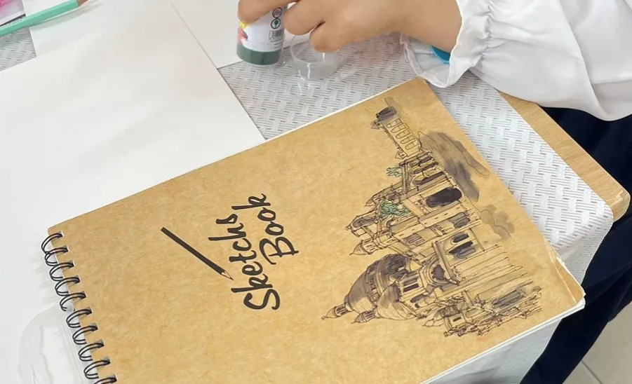 The Social Responsibility Observatory holds a training course entitled (Principles of Drawing Arts) for students  - مبادئ فنون الرسم 