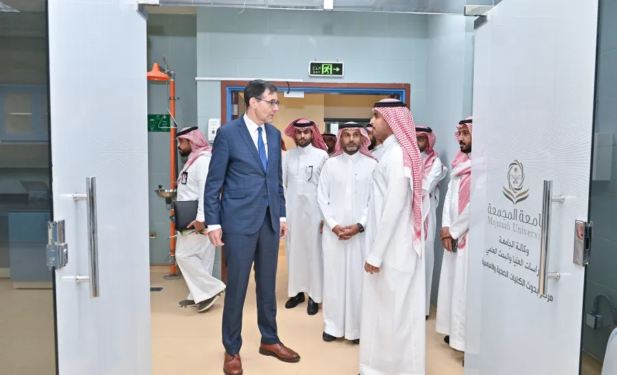 A DELEGATION OF EAST ANGLIA UNIVERSITY VISITS MU TO SEEK MEANS OF COOPERATION BETWEEN TWO SIDES -  وفداً من جامعة ايست انجليا يزور الجامعة 
