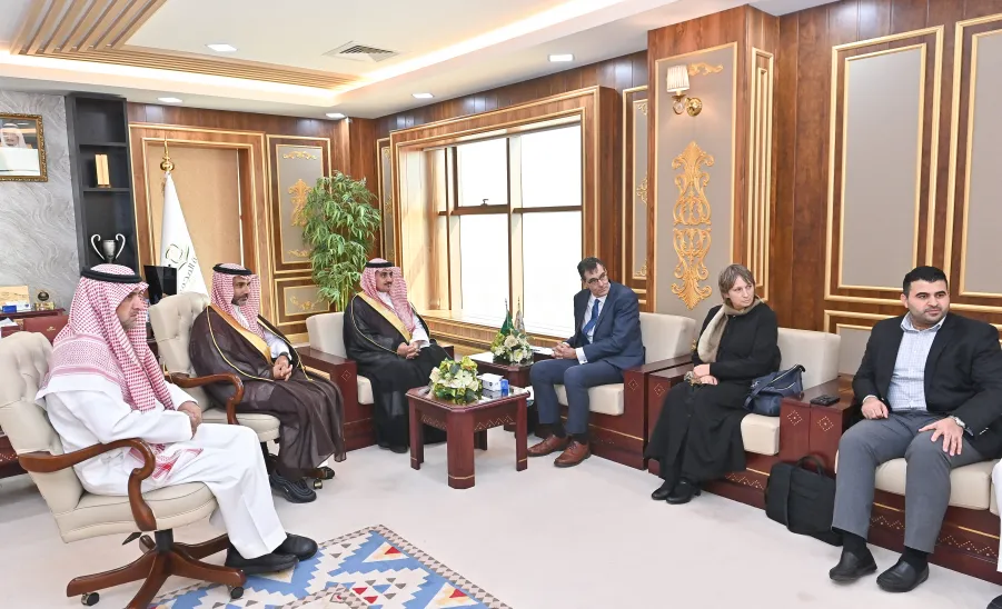 A DELEGATION OF EAST ANGLIA UNIVERSITY VISITS MU TO SEEK MEANS OF COOPERATION BETWEEN TWO SIDES -  وفداً من جامعة ايست انجليا يزور الجامعة 