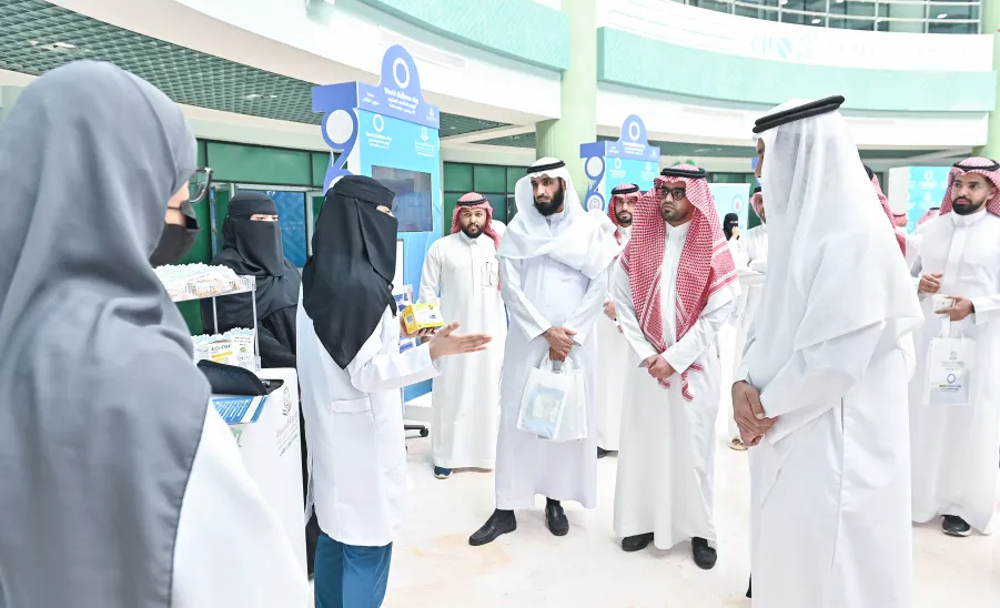 AN EXHIBITION HELD AT MU ON THE WORLD DIABETES DAY 2024 - جامعة المجمعة
