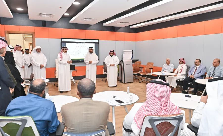 MU RECTOR MEETS THE UNIVERSITY LEADERS AND WORK TEAMS TO PREPARE FOR THE RENEWAL OF THE INSTITUTIONAL ACCREDITATION - .