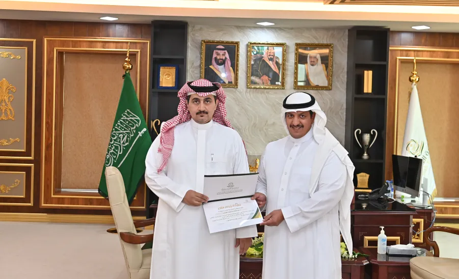 THE VICE-RECTOR'S OFFICE FOR POSTGRADUATE STUDIES AND SCIENTIFIC RESEARCH EARNS ISO ISO 2015:9001 - جامعة المجمعة