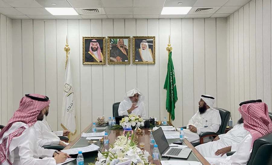 The Vice-Rector for Development and Investment discusses the executive plan for establishing the endowments of Majmaah University -  وكيل الجامعة للتنمية والاستثمار يطلع على الخطة التنفيذية لتأسيس أوقاف جامعة المجمعة
