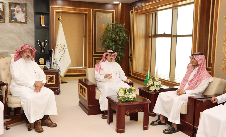 MU RECTOR MEETS THE UNIVERSITY LEADERS AND WORK TEAMS TO PREPARE FOR THE RENEWAL OF THE INSTITUTIONAL ACCREDITATION - رئيس الجامعة يلتقي بقيادات الجامعة