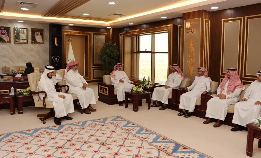 MU RECTOR MEETS THE UNIVERSITY LEADERS AND WORK TEAMS TO PREPARE FOR THE RENEWAL OF THE INSTITUTIONAL ACCREDITATION - رئيس الجامعة يلتقي بقيادات الجامعة