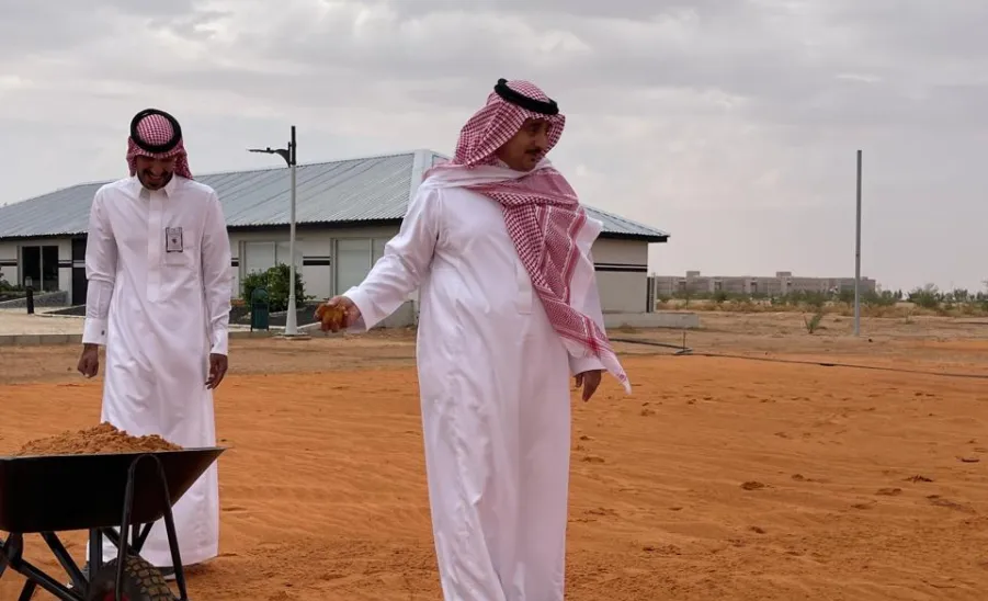 MU RECTOR TOURS THE SPRING ZONE - جامعة المجمعة 