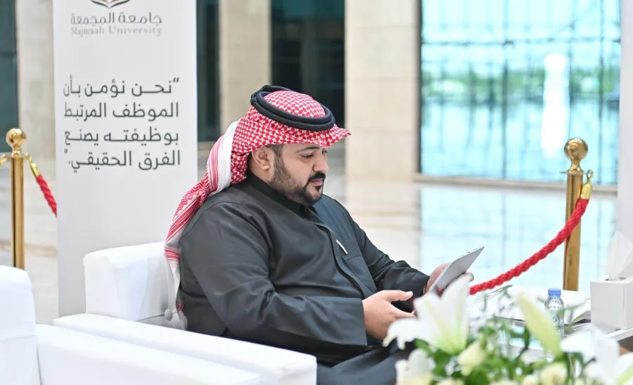 Applied College staff participate in the periodic measurement project of employee engagement - الارتباط