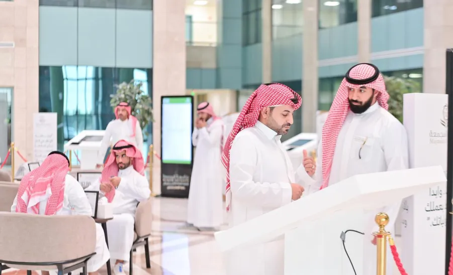 Applied College staff participate in the periodic measurement project of employee engagement - الارتباط