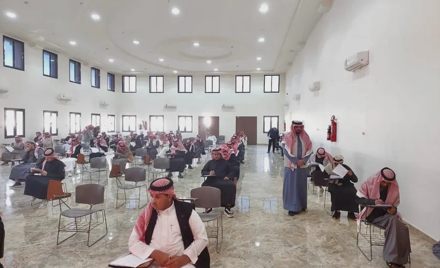 Executive directors of the Applied College conduct tour of inspection during first semester exams  - الاختبارات 