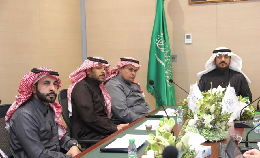 الاجتماع الدوري الثالث عشر للجنة الشؤون الأكاديمية والبرامج والخطط بالكلية التطبيقية - اجتماع 