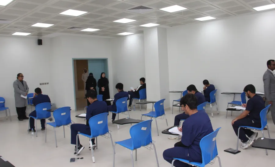Tours of inspection to examination classrooms  -  جولات تفقدية في كلية التمريض لمقرات الاختبارات