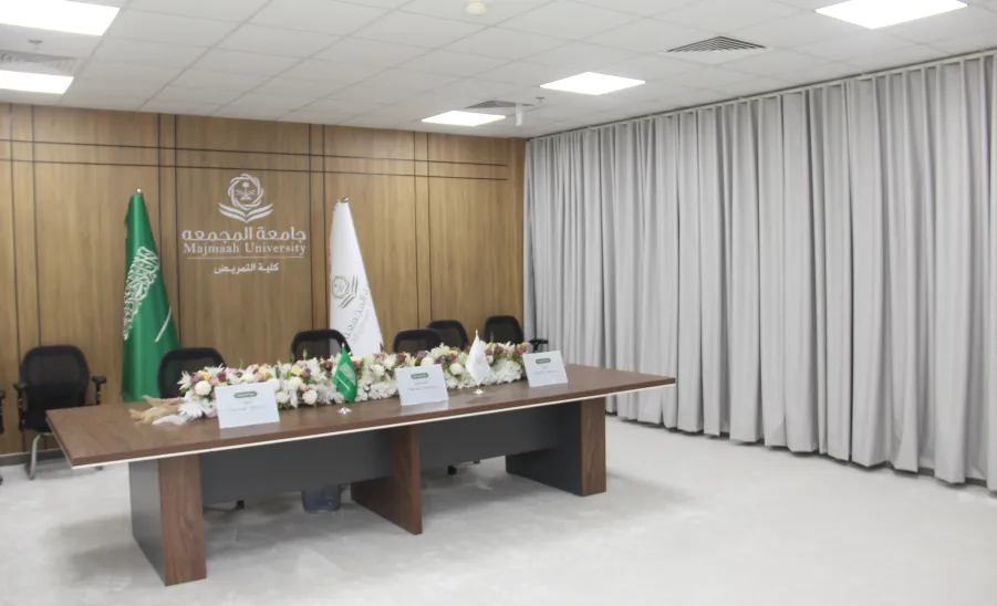 The Dean of the College of Nursing launches the Postgraduate Studies and Scientific Research Discussion Hall -  عميد ‫كلية التمريض تفتتح قاعة مناقشات الدراسات العليا والبحث العلمي‬