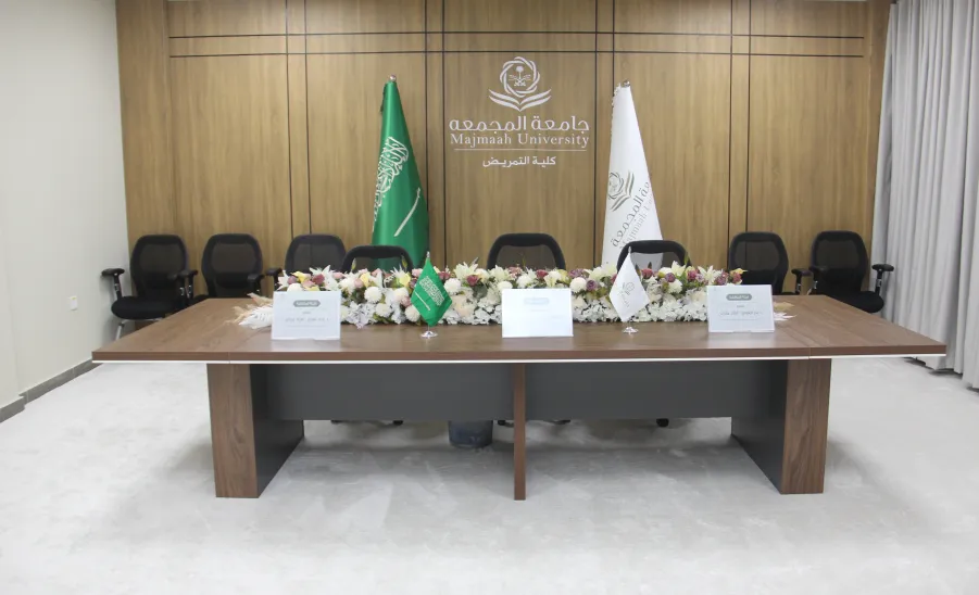 The Dean of the College of Nursing launches the Postgraduate Studies and Scientific Research Discussion Hall -  عميد ‫كلية التمريض تفتتح قاعة مناقشات الدراسات العليا والبحث العلمي‬