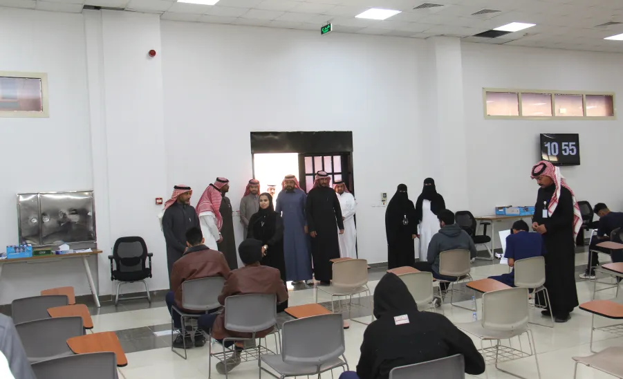 The Vice-Rector for Postgraduate Studies and Scientific Research on an inspection visit to the College of Nursing - وكيل الجامعة للدراسات العليا والبحث العلمي والمشرف على الكليات الصحية في زيارة تفقدية لكلية التمريض