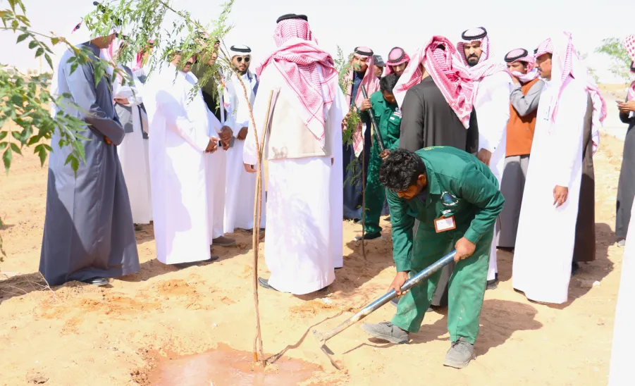 تعاون الإدارة العامة للمشروعات والتشغيل والصيانة مع الكلية التطبيقية برماح - صورة 