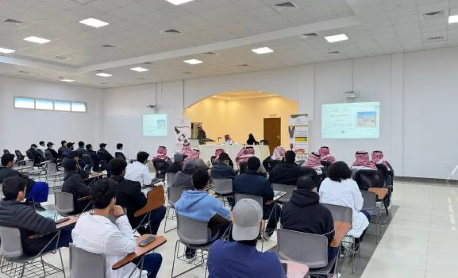The Traffic Safety Center 'Salik' holds an awareness lecture in the College of Nursing  - 1