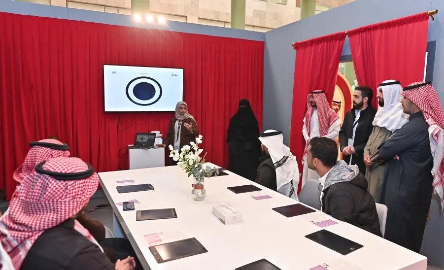 MU HOLDS A MEDIA FORUM TO DEVELOP STUDENTS' MEDIA SKILLS  - جامعة المجمعة