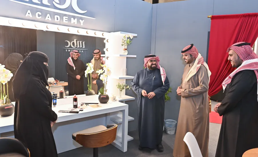 MU HOLDS A MEDIA FORUM TO DEVELOP STUDENTS' MEDIA SKILLS  - جامعة المجمعة
