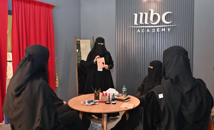 MU HOLDS A MEDIA FORUM TO DEVELOP STUDENTS' MEDIA SKILLS  - جامعة المجمعة