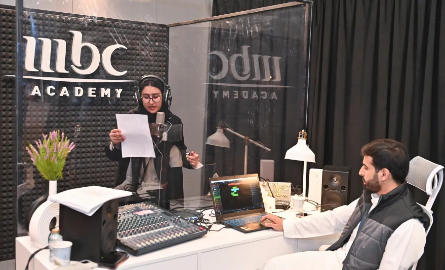 MU HOLDS A MEDIA FORUM TO DEVELOP STUDENTS' MEDIA SKILLS  - جامعة المجمعة