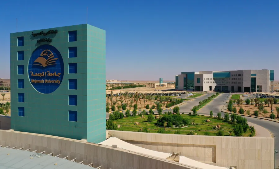 Sorting and archiving examination documents kick off at colleges  - جامعة المجمعة
