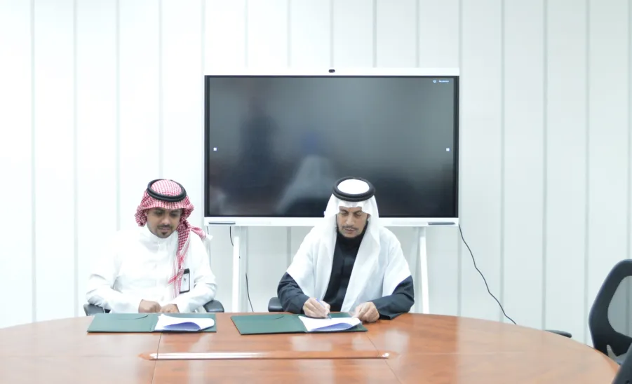 Alumni Employment Support renews the agreement of employing graduates with the “Hadaf” Fund -  الشؤون التعليمية- هدف 2