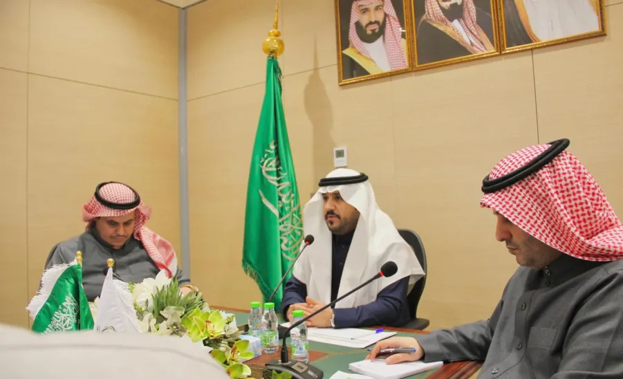 The Applied College holds the periodic meeting of the Academic Affairs, Programs and Plans Committee - صوره