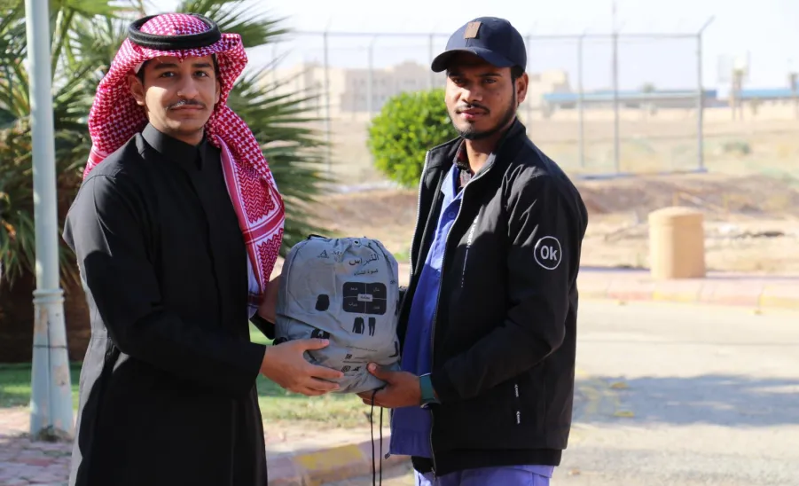 The Applied College distributes Winter Cloths for janitors  -  كسوة