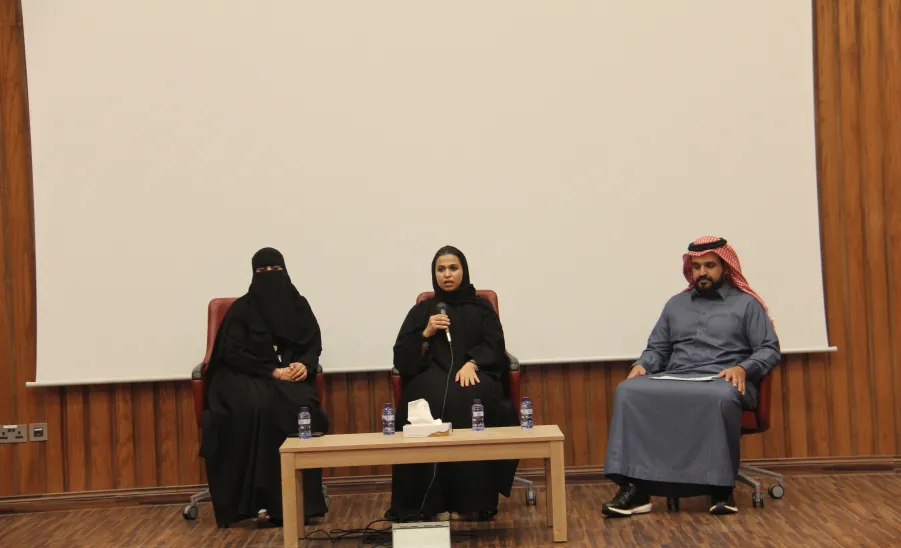 The College of Nursing organizes a meeting for Bridging Program students 'Tajseer'  -  كلية التمريض تنظم لقاءً لطلاب وطالبات برنامج التجسير