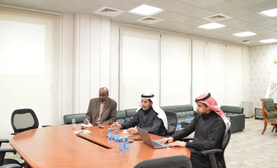 وكيل الجامعة للشؤون التعليمية يترأس اجتماع لجنة الشؤون الأكاديمية لبحث مؤشرات الفصل الدراسي وخطط التطوير  - الجلسة الثانية للشؤون الأكاديمية 
