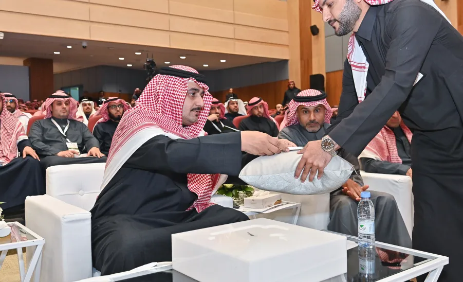 MU LAUNCHES THE THESES PLATFORM FOR GRADUATE STUDENTS  - تدشين منصة الرسائل العلمية