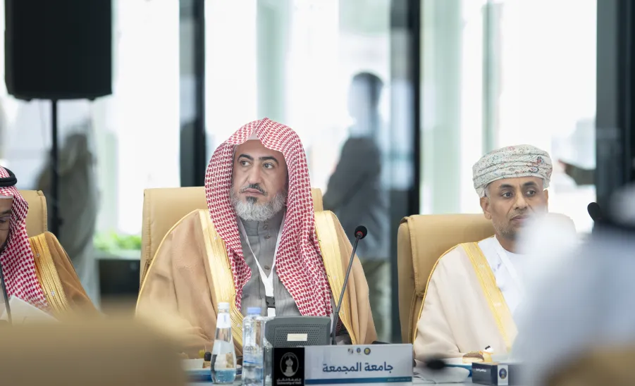 MU's role in the twenty-seventh meeting in the Gulf Cooperation Council countries was commended  -  وكيل الجامعة للتنمية والاستثمار يثمن لقطاع شؤون الإنسان والبيئة بأمانة مجلس التعاون لدول الخليج العربية إشادتها بدور جامعة المجمعة