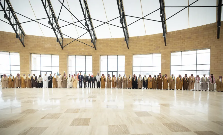MU's role in the twenty-seventh meeting in the Gulf Cooperation Council countries was commended  -  وكيل الجامعة للتنمية والاستثمار يثمن لقطاع شؤون الإنسان والبيئة بأمانة مجلس التعاون لدول الخليج العربية إشادتها بدور جامعة المجمعة