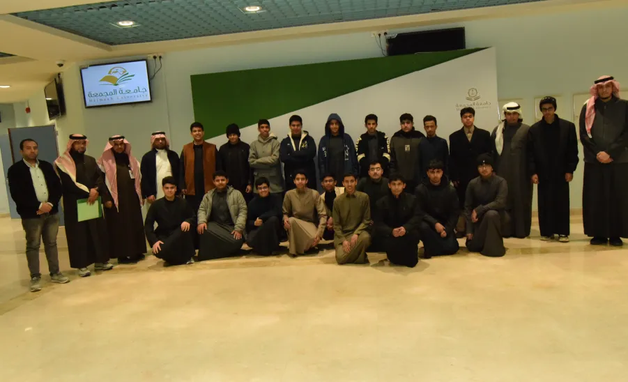 عمادة الدراسات العليا والبحث العلمي تنفذ برنامجاً موجهاً للطلبة الموهوبين بالتعاون مع إدراة التعليم - gssr