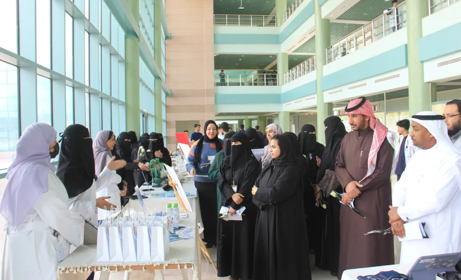 The College of Nursing Organizes Gulf Nursing Day Event - كلية التمريض تقيم فعالية يوم التمريض الخليجي